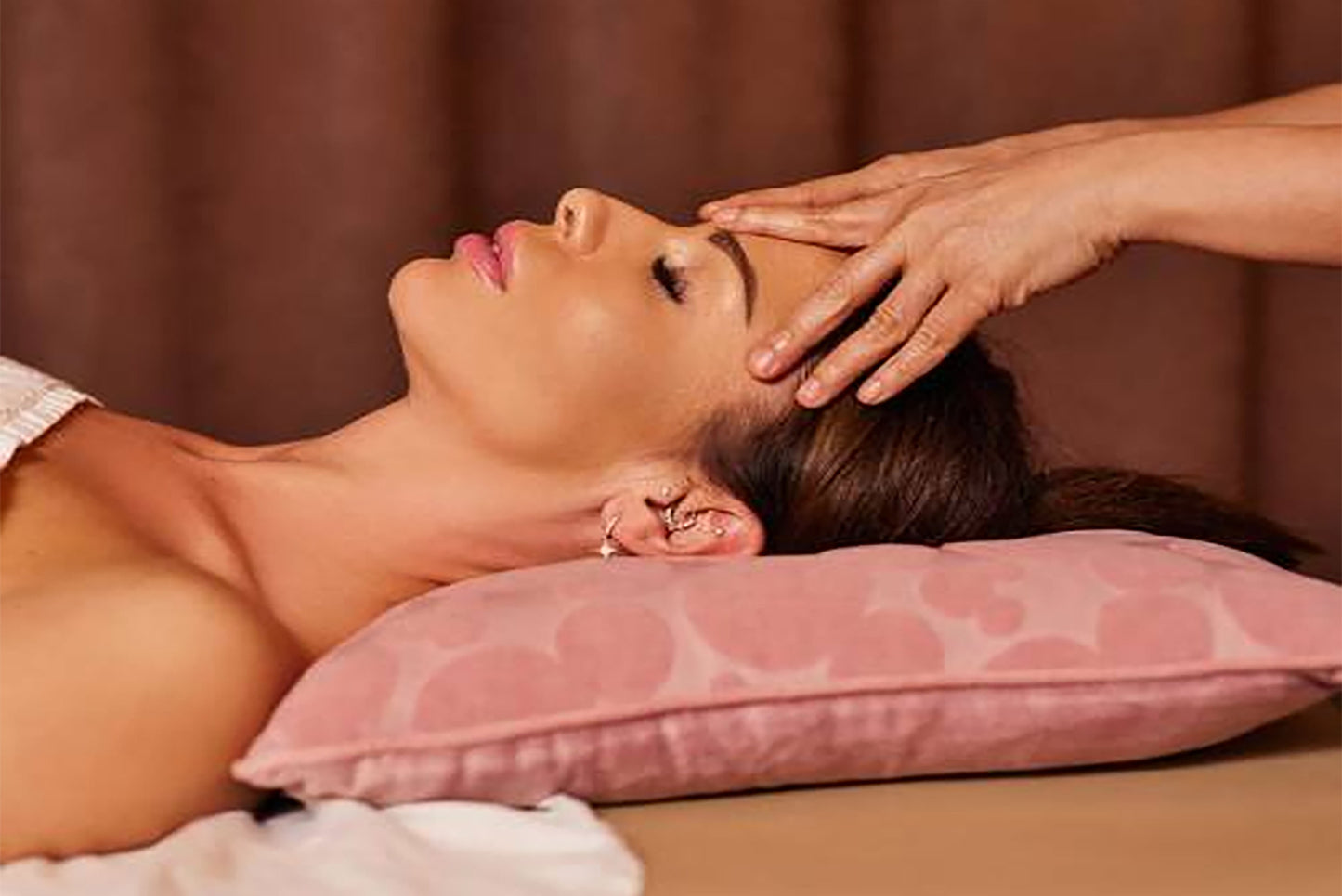 HEAD & SHOULDER MASSAGE - 30 MIN